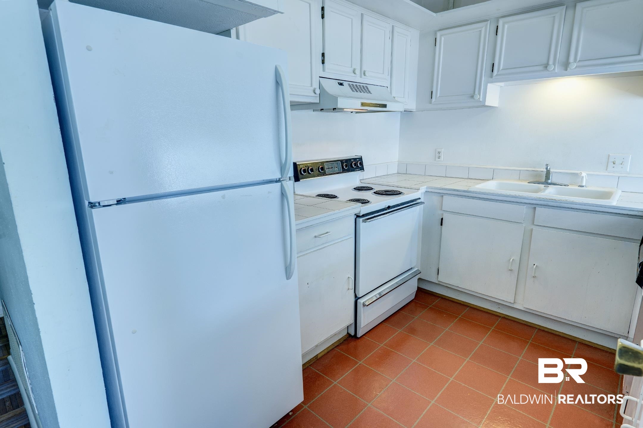 710 South Mobile Street, Unit 30 Fairhope, AL 36532 - Photo 12 of 39