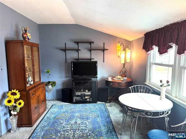 $769,999 | 2 Peach Tree Court, Parsippany, NJ 07054