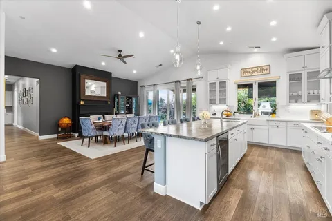 $1,425,000 | 77 Chelsea Drive, Santa Rosa, CA 95403