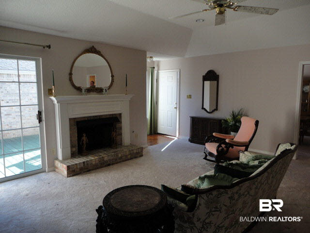 21 Stonebridge Court Mobile, AL 36608 - Photo 5 of 21 Living Room