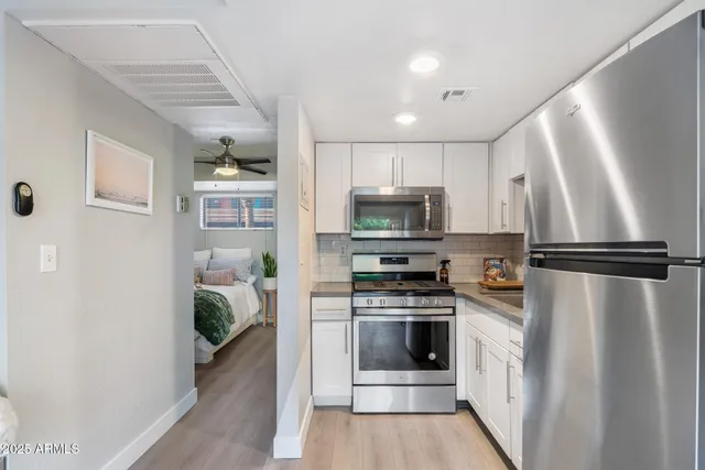 $999 | 4025 North 40th Street, Unit 15, Phoenix, AZ 85018