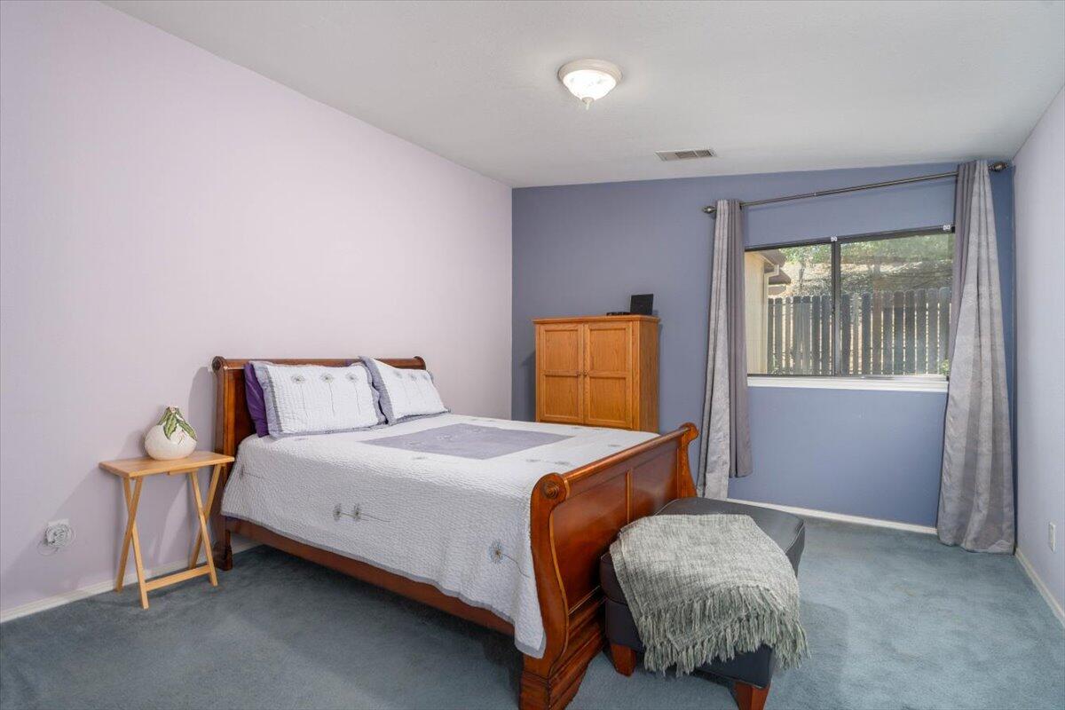 688 Buckthorn Drive Redding, CA 96003 - Photo 18 of 40 20-688 Buckthorn Dr (7 of 23)