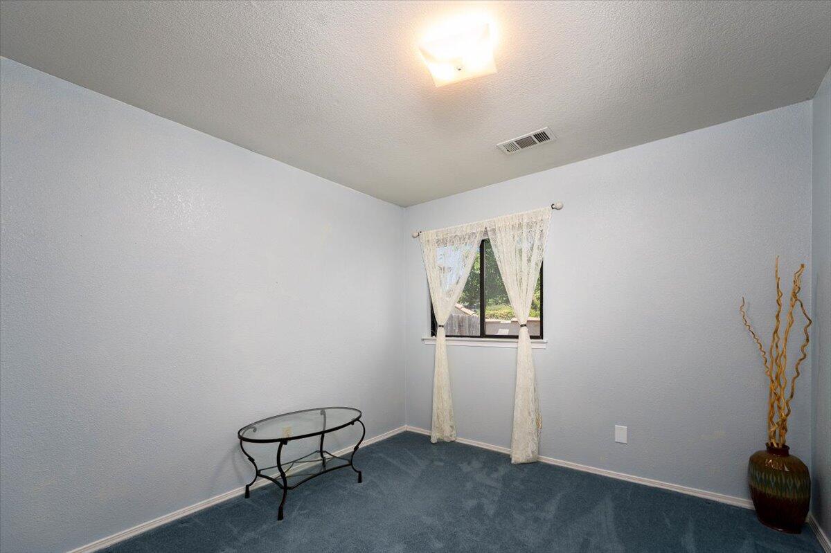 688 Buckthorn Drive Redding, CA 96003 - Photo 24 of 40 26-688 Buckthorn Dr (1 of 23)