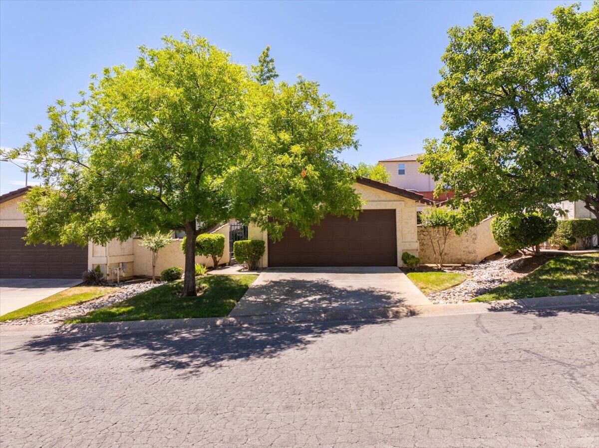 688 Buckthorn Drive Redding, CA 96003 - Photo 39 of 40 42-688 Buckthorn Dr - Exterior (17 of 23