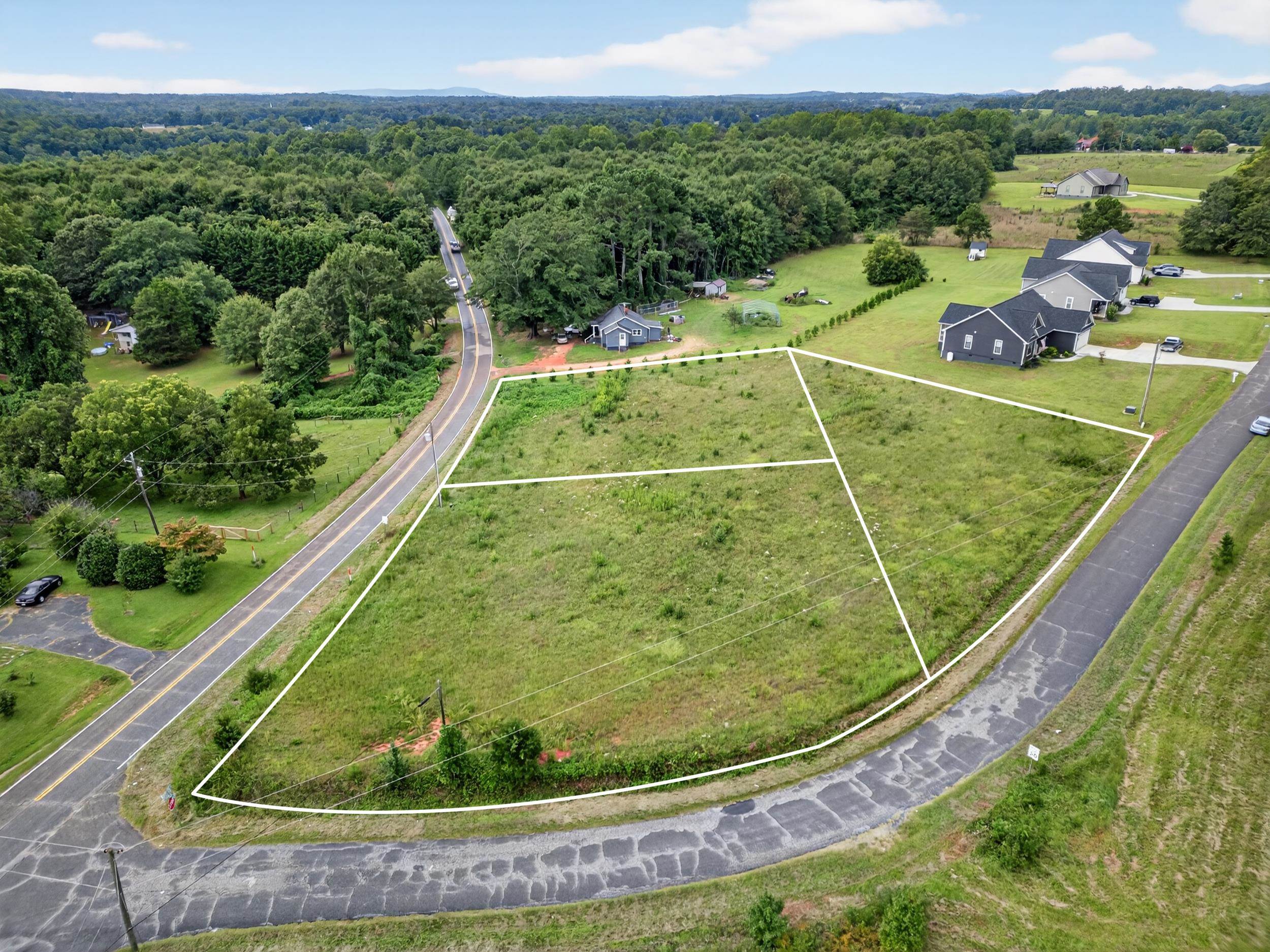 620 Motlow Creek Road Campobello, SC 29322 - Photo 5 of 9 Gallery Image 5