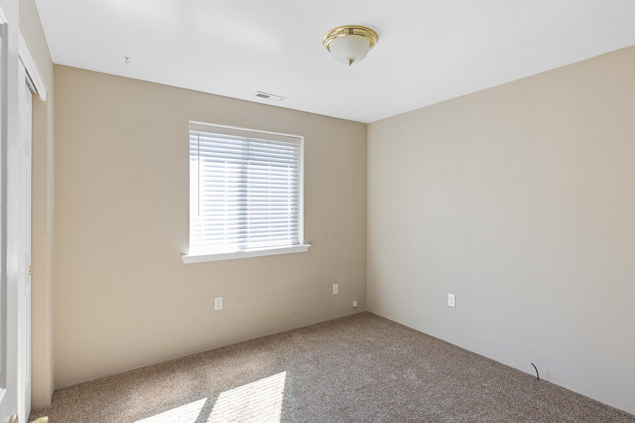 668 Andrea Way Eagle Point, OR 97524 - Photo 14 of 26 0R1A0951
