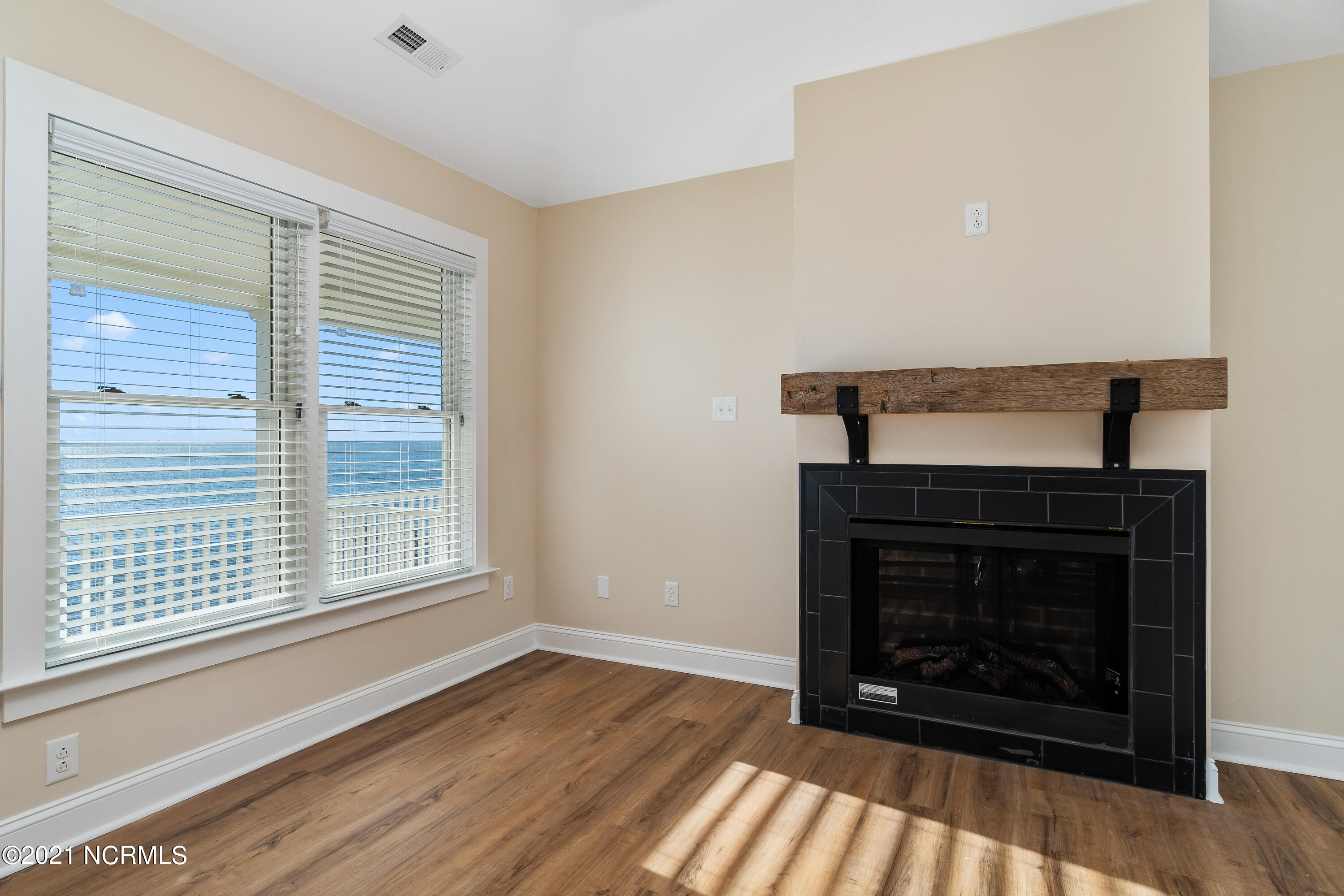 1129 Bennett Road, Unit 9A Minnesott Beach, NC 28510 - Photo 14 of 38 Chill Photo_-41