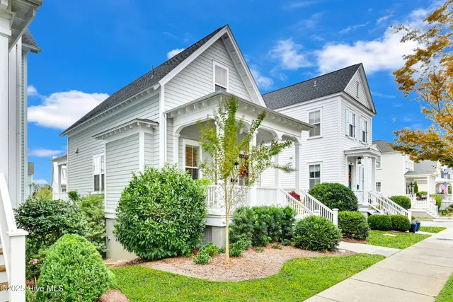 $650,000 | 303 East Water Street, Washington, NC 27889