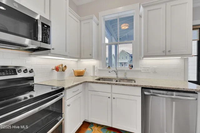 $650,000 | 303 East Water Street, Washington, NC 27889