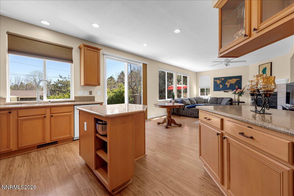1171 Sageberry Court Reno, NV 89509 - Photo 7 of 38 11-011