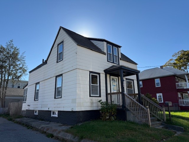 179 Columbine Avenue Pawtucket, RI 02861 - Photo 3 of 25