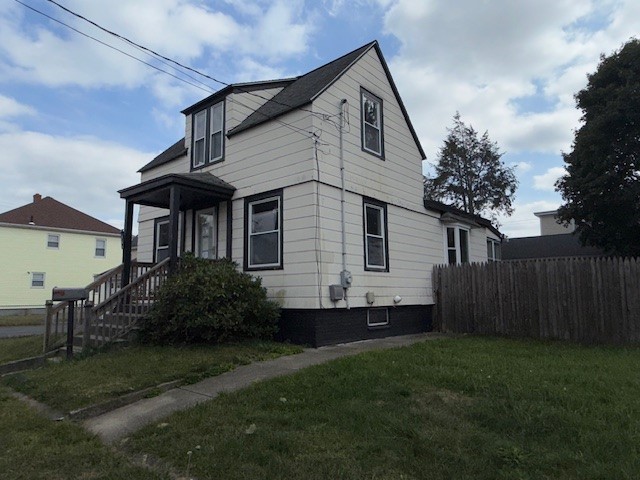 179 Columbine Avenue Pawtucket, RI 02861 - Photo 4 of 25