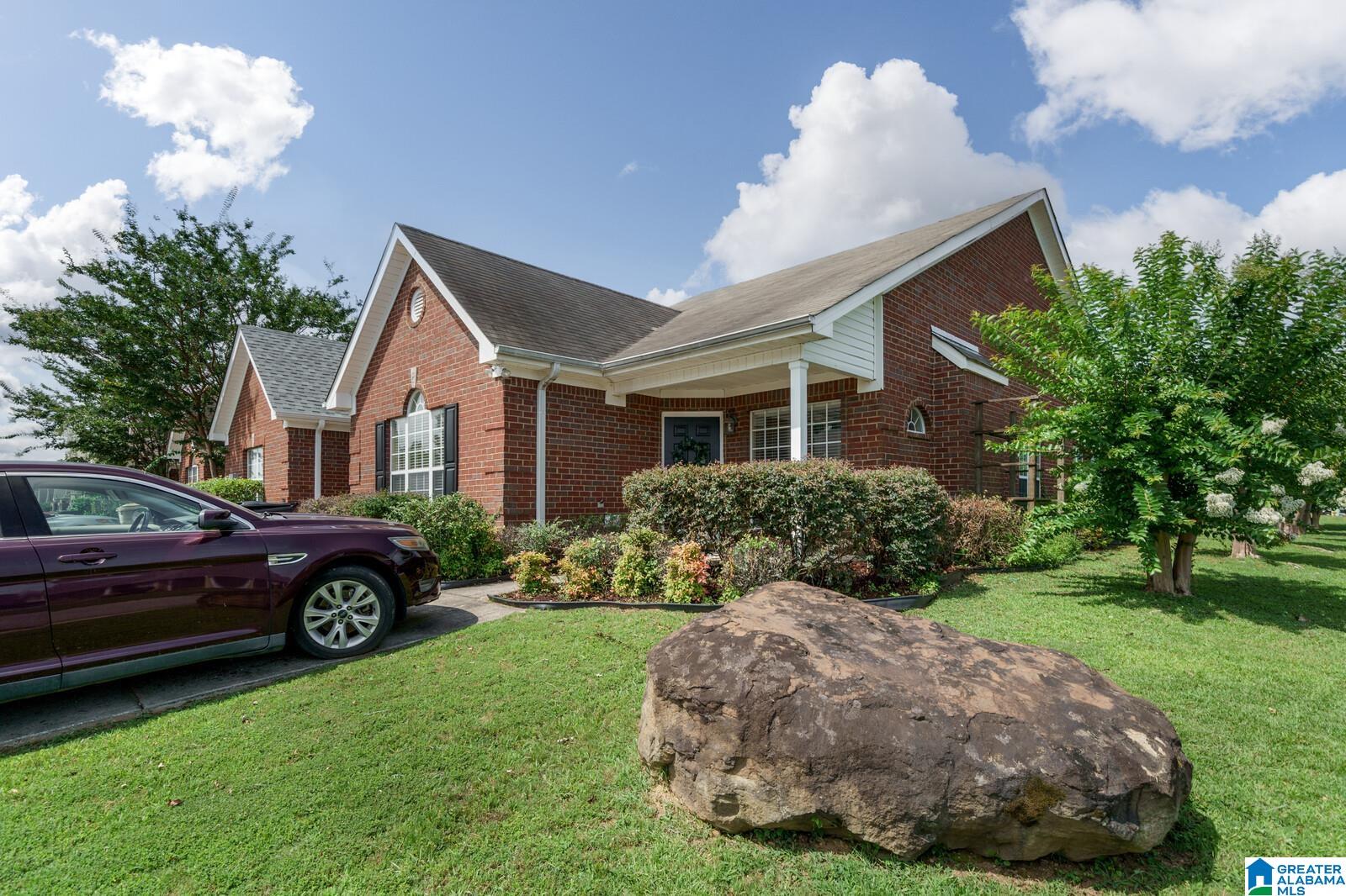 3100 Summit Lane Fultondale, AL 35068 - Photo 2 of 26