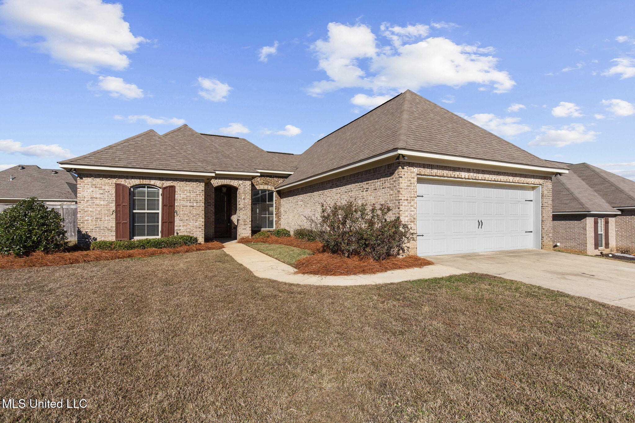 5-web-or-mls-225 Greenfield Xing-5