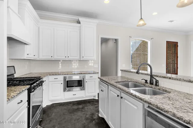 $300,000 | 225 Greenfield Crossing, Brandon, MS 39042