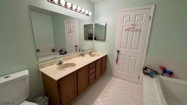 $323,900 | 117 Pinehurst Drive, Washington, NJ 07882