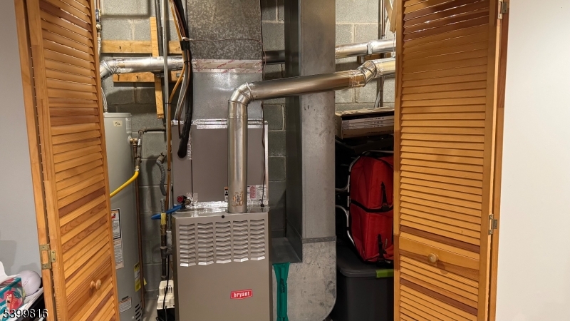 117 Pinehurst Drive Washington, NJ 07882 - Photo 8 of 26