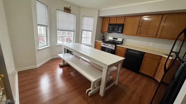 $323,900 | 117 Pinehurst Drive, Washington, NJ 07882