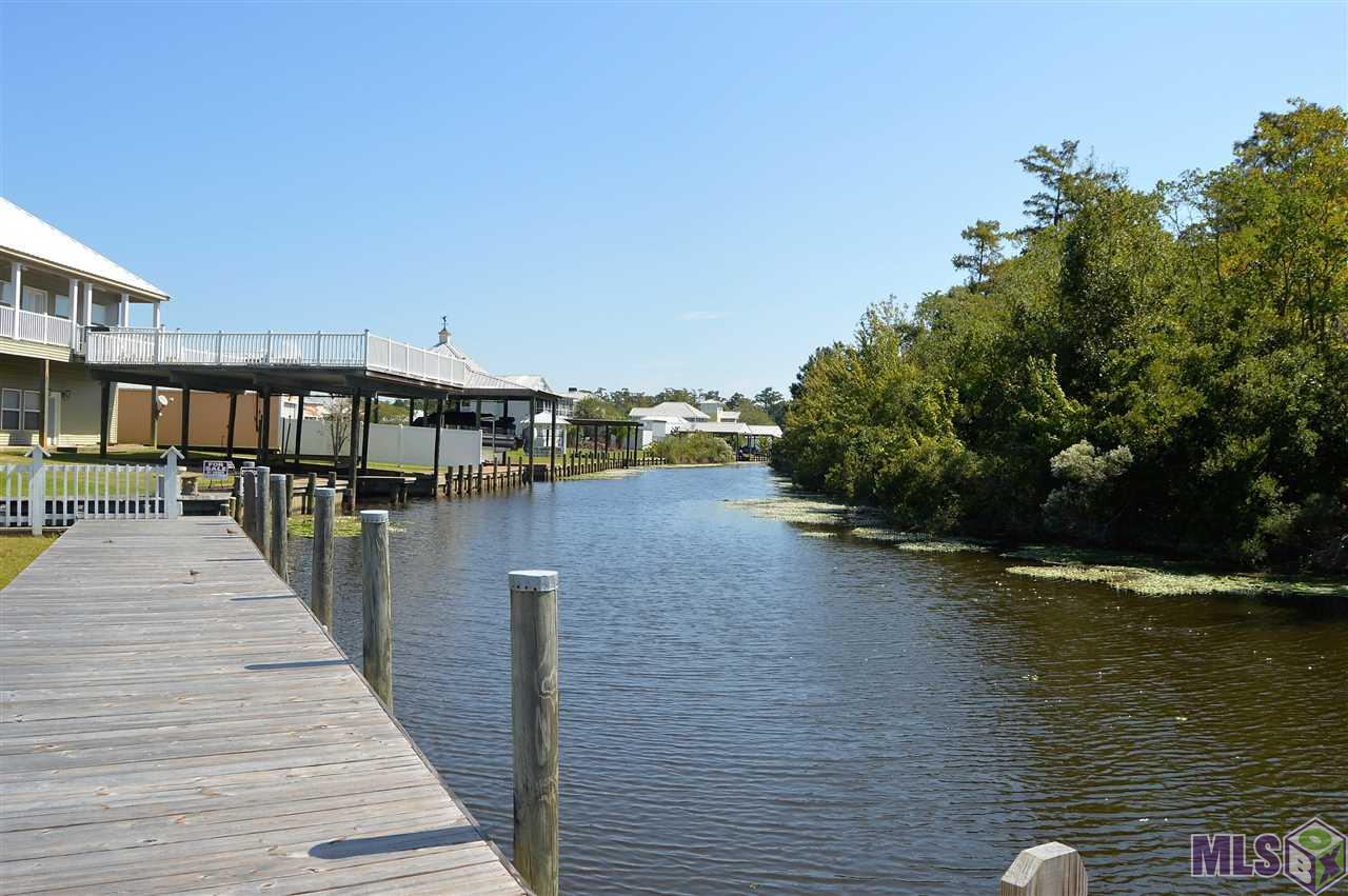 26286 Riverscape Drive Springfield, LA 70462 - Photo 32 of 33