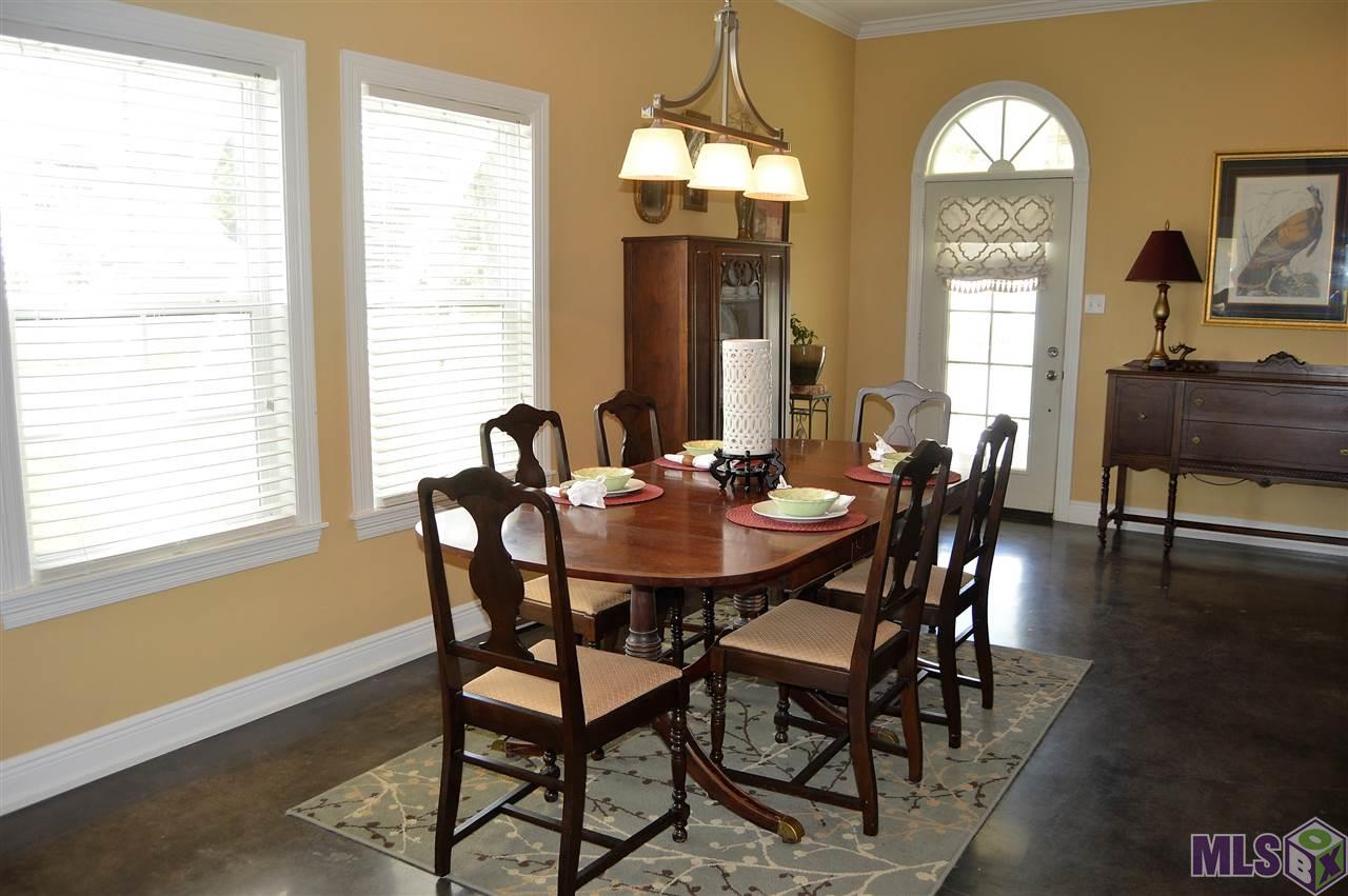 26286 Riverscape Drive Springfield, LA 70462 - Photo 7 of 33