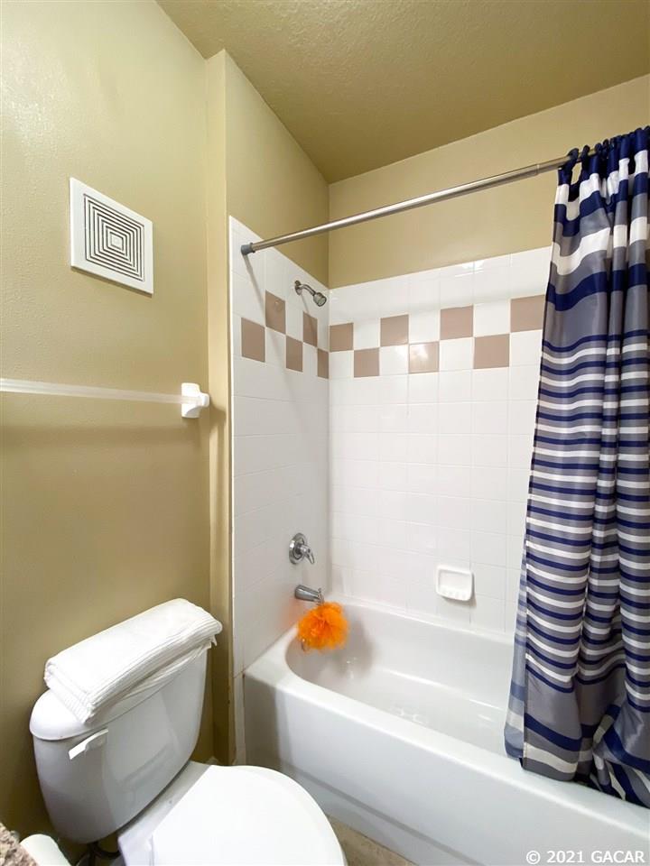 1245 Southwest 9th Road, Unit 101 Gainesville, FL 32601 - Photo 25 of 30