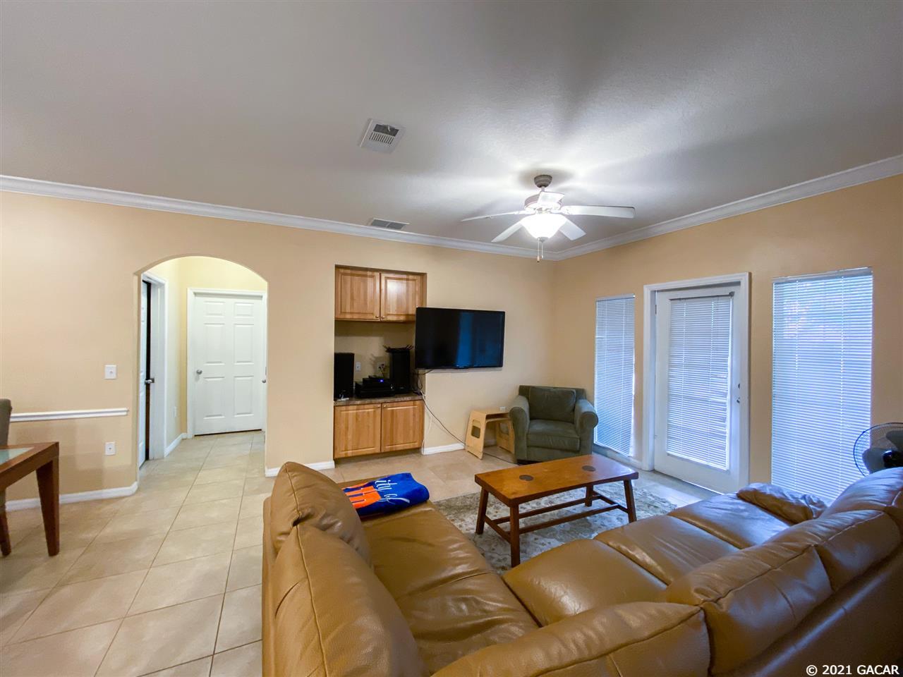 1245 Southwest 9th Road, Unit 101 Gainesville, FL 32601 - Photo 5 of 30