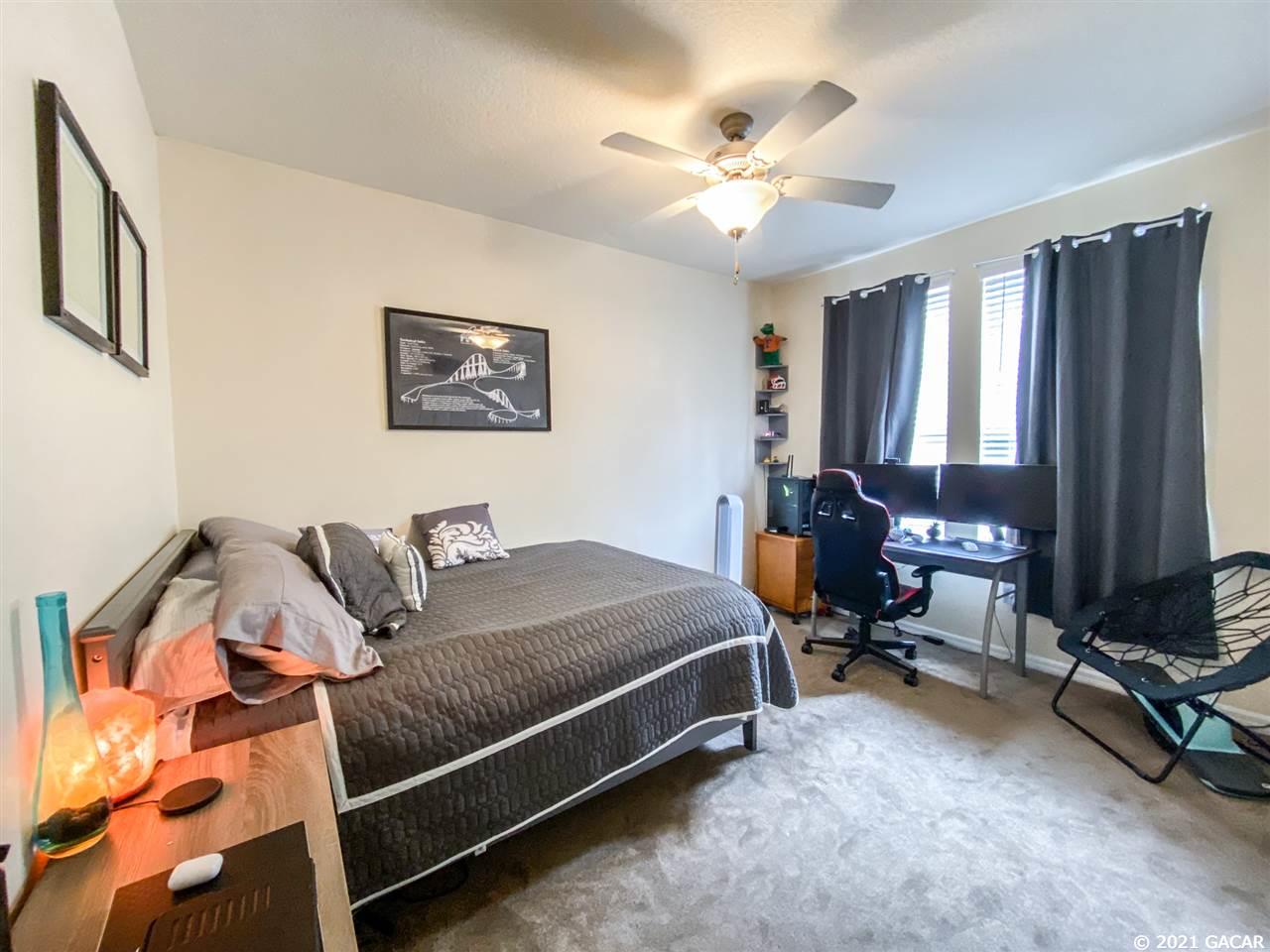 1245 Southwest 9th Road, Unit 101 Gainesville, FL 32601 - Photo 9 of 30