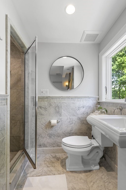 46 Pilgrim Road Marblehead, MA 01945 - Photo 24 of 38