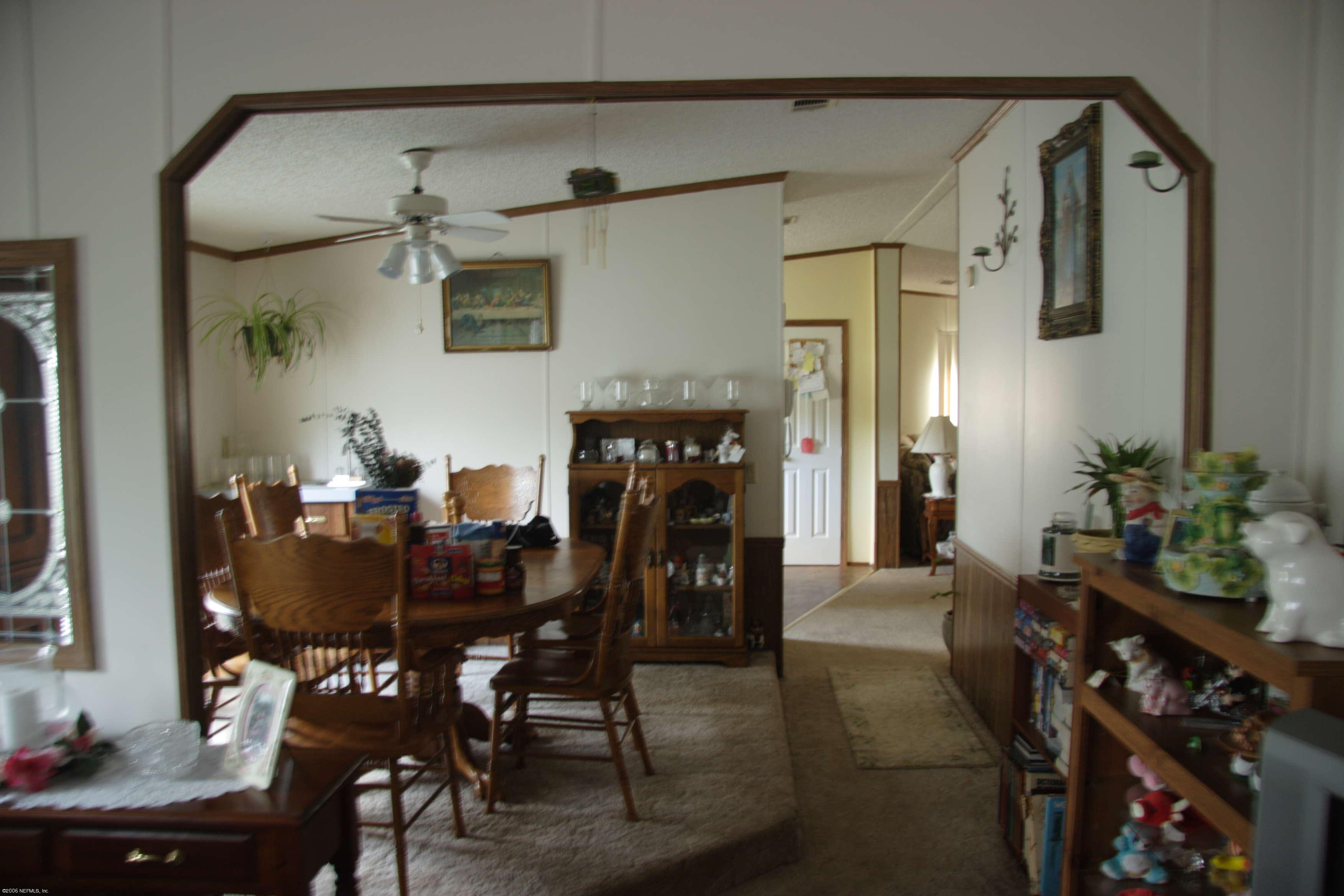 43363 Ellis Avenue Callahan, FL 32011 - Photo 3 of 31 Living Room