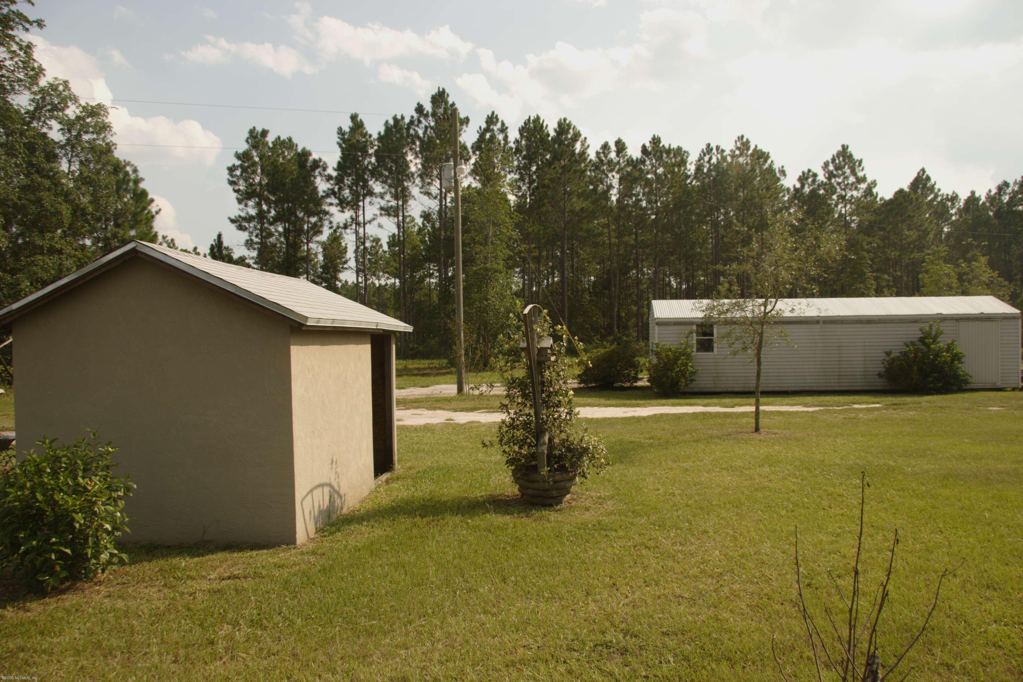 43363 Ellis Avenue Callahan, FL 32011 - Photo 8 of 31 Pump Shed