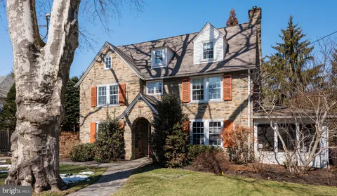 $1,900,000 | 621 Pembroke Road, Bryn Mawr, PA 19010