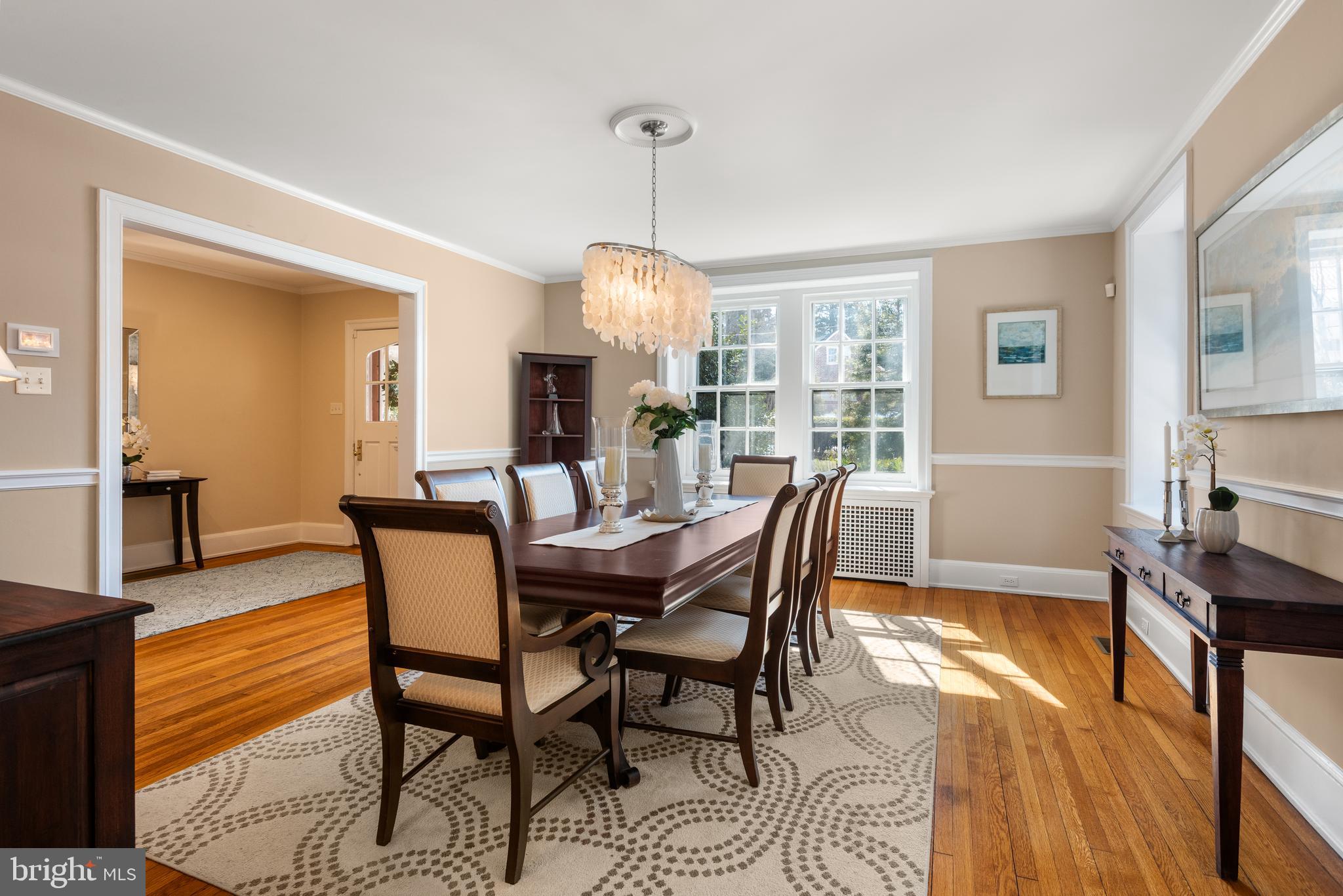 621 Pembroke Road Bryn Mawr, PA 19010 - Photo 15 of 58 Warm, gracios dining room with natural light
