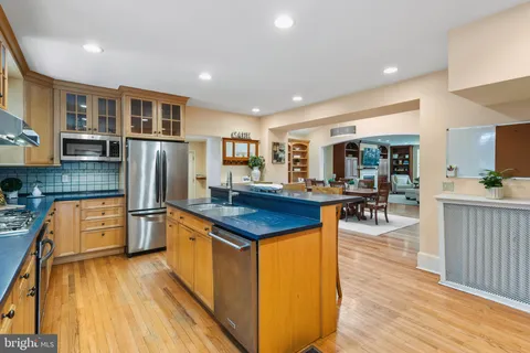 $1,900,000 | 621 Pembroke Road, Bryn Mawr, PA 19010