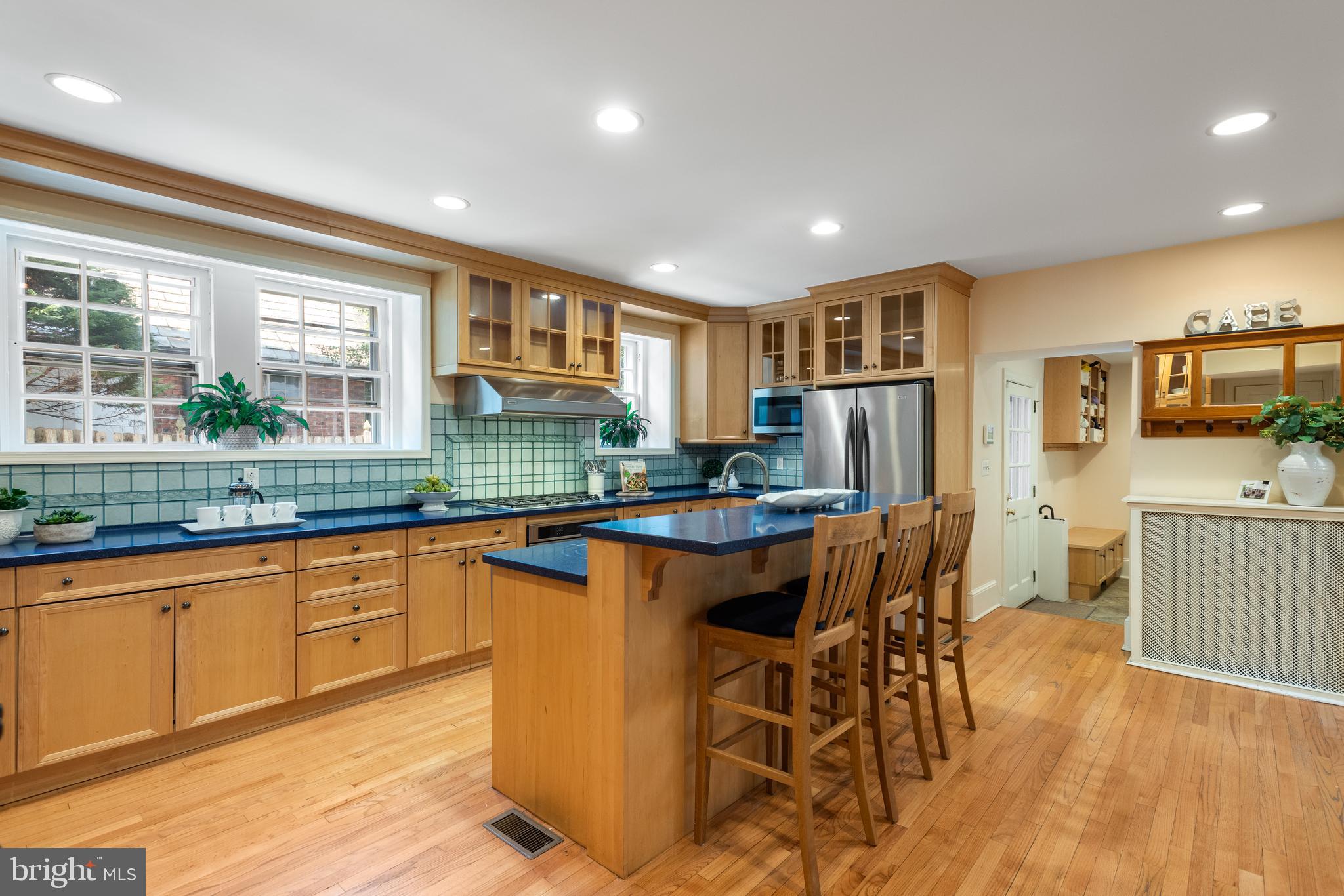 621 Pembroke Road Bryn Mawr, PA 19010 - Photo 21 of 58 Center island and sleek stainless appliances