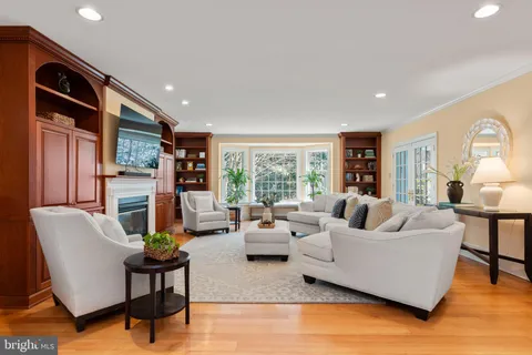 $1,900,000 | 621 Pembroke Road, Bryn Mawr, PA 19010