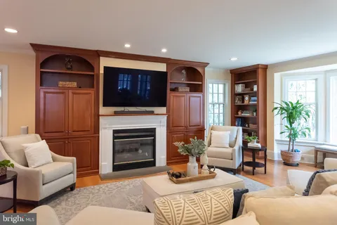 $1,900,000 | 621 Pembroke Road, Bryn Mawr, PA 19010