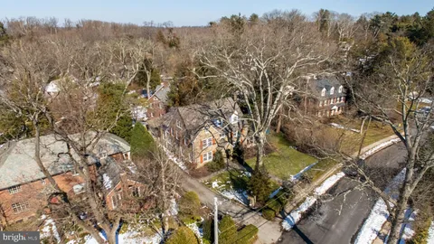 $1,900,000 | 621 Pembroke Road, Bryn Mawr, PA 19010