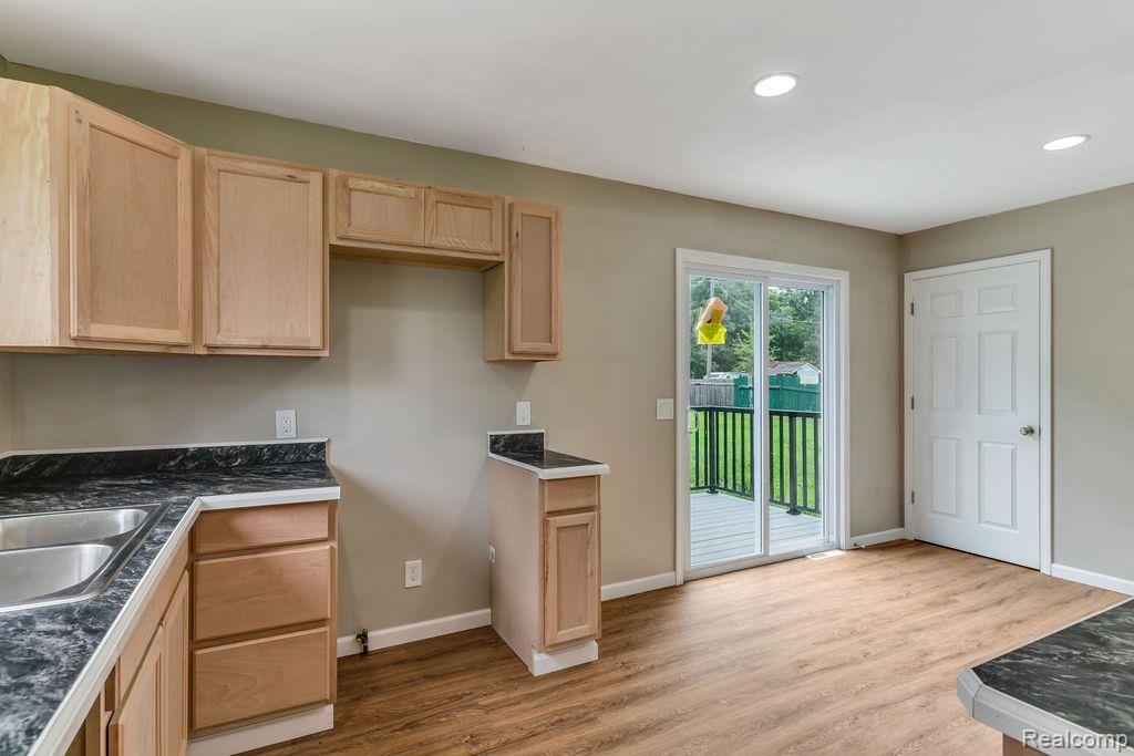 5055 Mack Road Howell, MI 48855 - Photo 13 of 26 Gallery Image 13
