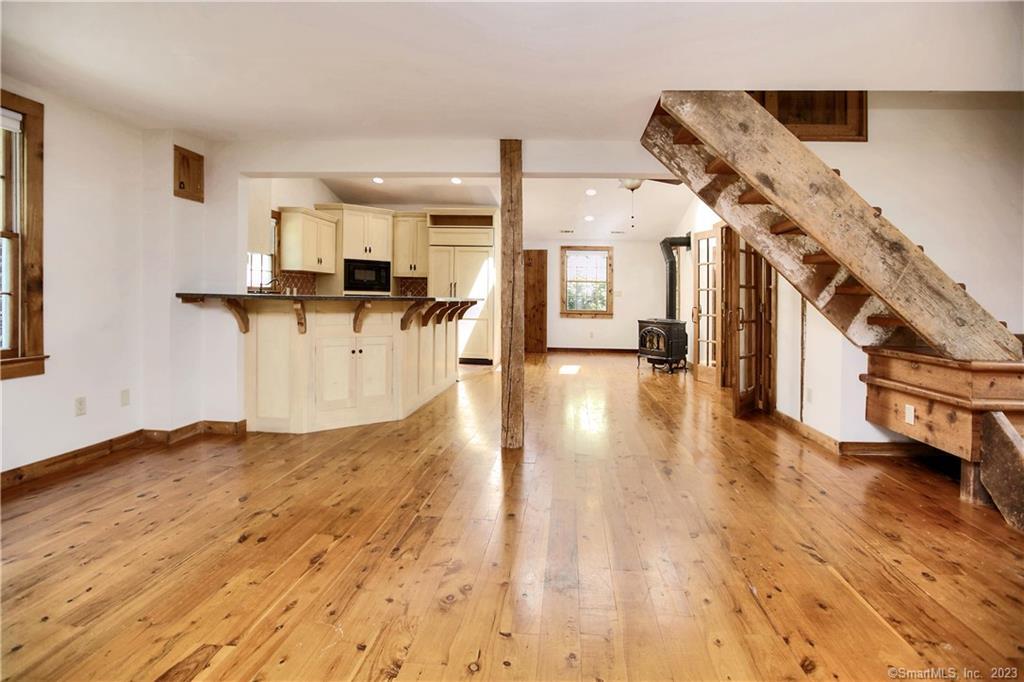 5 Old Mill Road Weston, CT 06883 - Photo 7 of 40