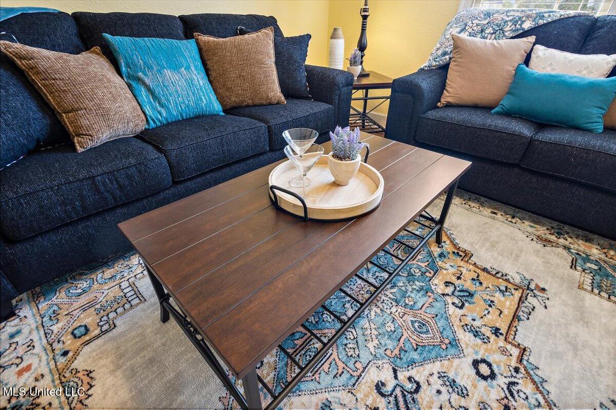 1332 North Jefferson Street, Unit 2 Jackson, MS 39202 - Photo 8 of 23 08-HTP_4694