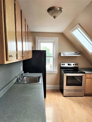 $1,800 | 12 Myrtle Street, Unit 3, Middleboro, MA 02346