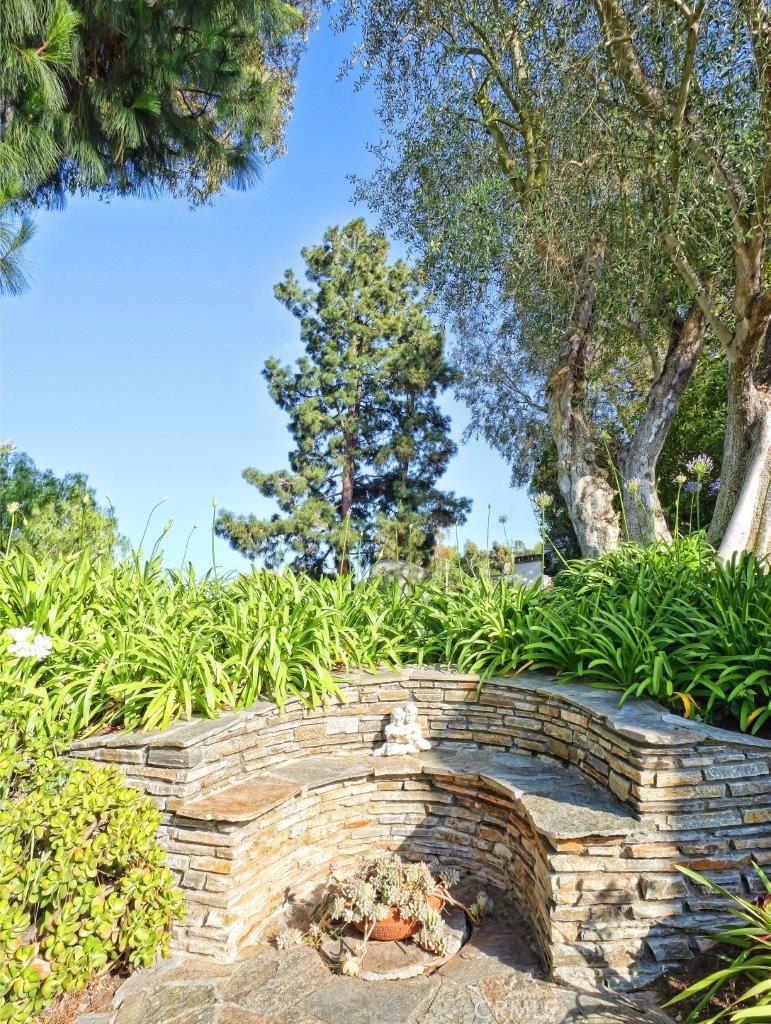 14 Georgeff Road Rolling Hills, CA 90274 - Photo 56 of 71 Stone Bench