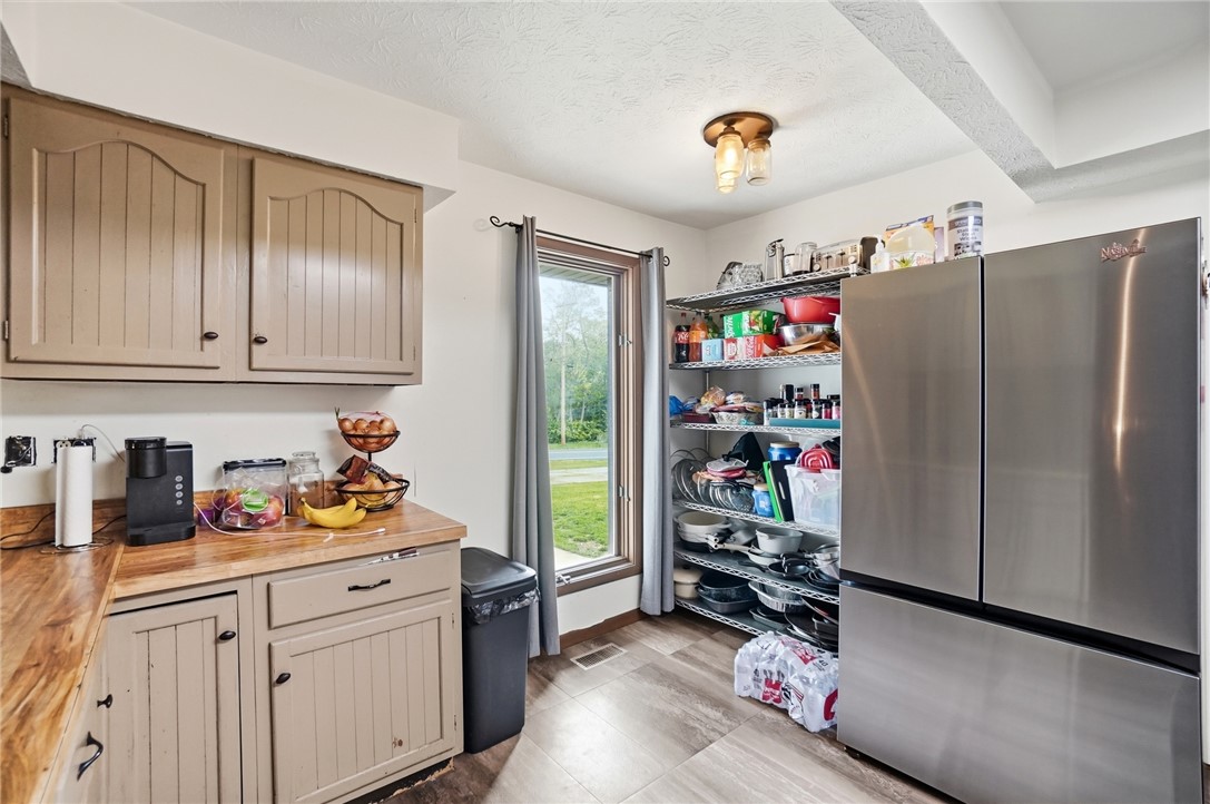 4062 Crane Road Tipp City, OH 45371 - Photo 13 of 40