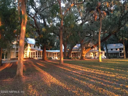 $2,750,000 | 645 Highway 17, San Mateo, FL 32187