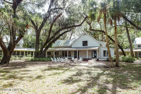 $2,750,000 | 645 Highway 17, San Mateo, FL 32187