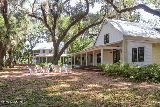 $2,750,000 | 645 Highway 17, San Mateo, FL 32187