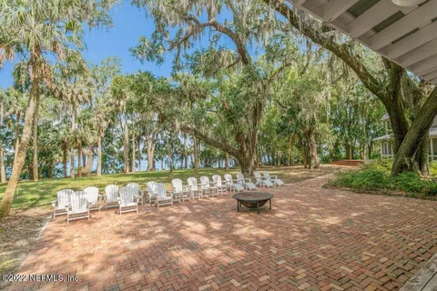 $2,750,000 | 645 Highway 17, San Mateo, FL 32187