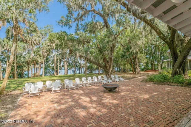 $2,750,000 | 645 Highway 17, San Mateo, FL 32187