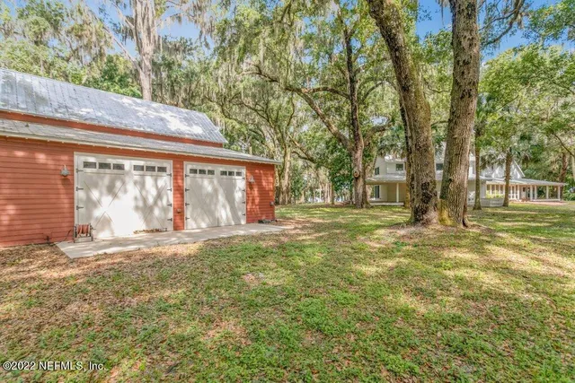 $2,750,000 | 645 Highway 17, San Mateo, FL 32187