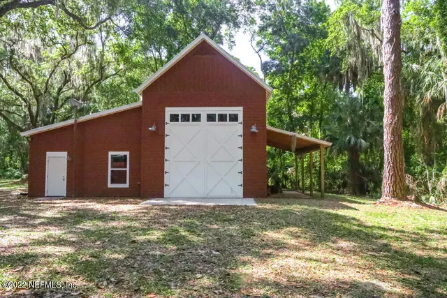 $2,750,000 | 645 Highway 17, San Mateo, FL 32187